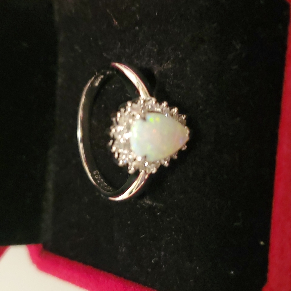 Jewelry - Picture 2 of 8